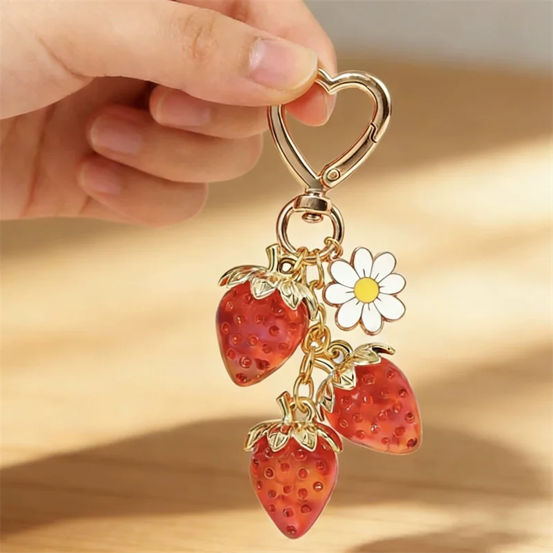 Cute Strawberry Bag Pendant Keychain Heart Flower Daisy Key Chain for Women Girs Bag Pendant Accessories Gift