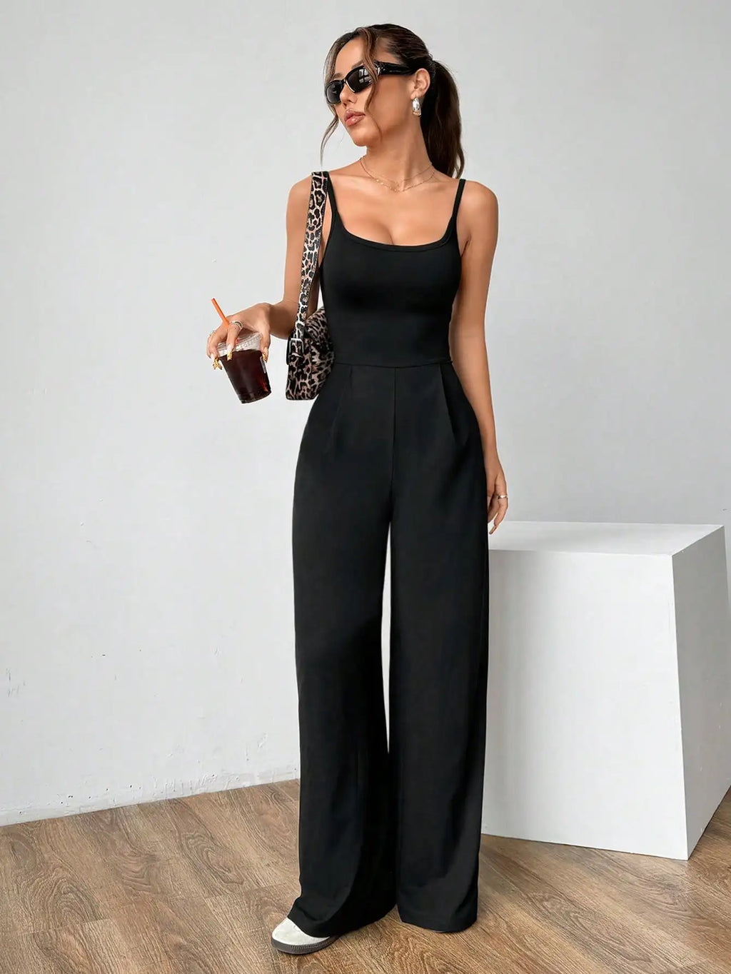 Women's Sleeveless Stretch Jumpsuit Casual Wide Leg One Piece Outfit.